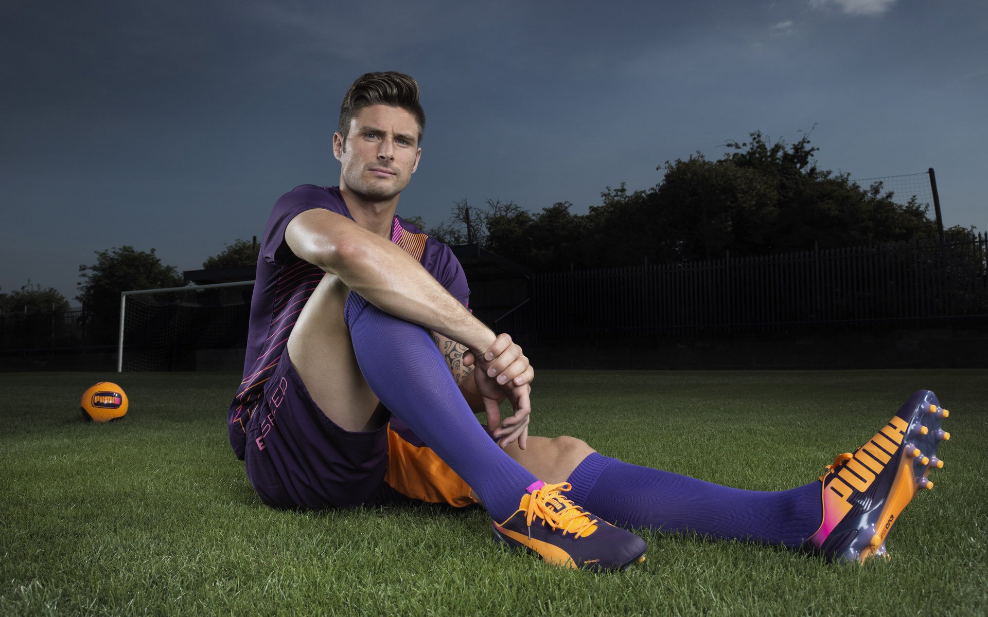 电竞选手如何处理压力:心理调节与团队支持,电竞选手背后的艰辛